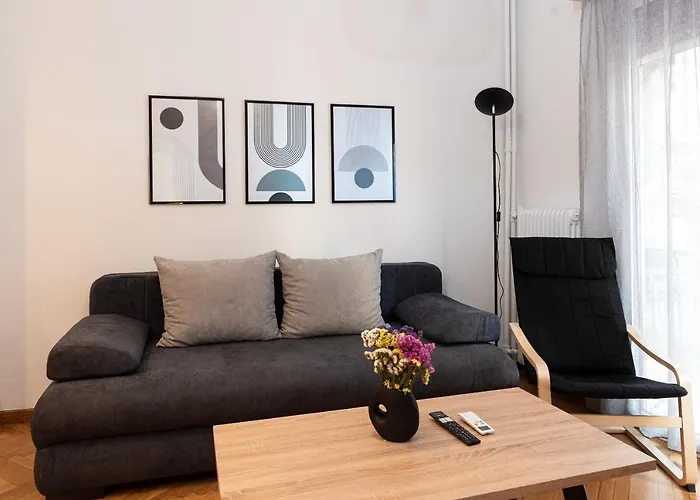 Twins Apartments - University
