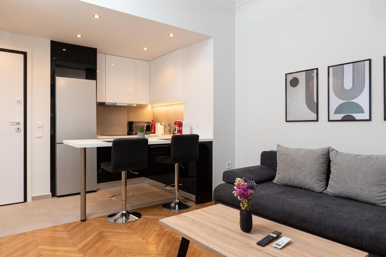 Apartment Twins -